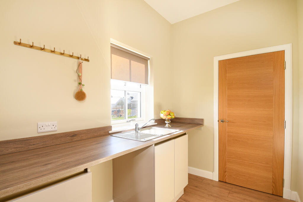 Additional property image - Queen Elizabeth Drive, Chapelton, AB39