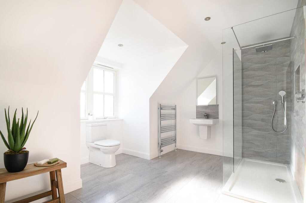 Additional property image - Queen Elizabeth Drive, Chapelton, AB39