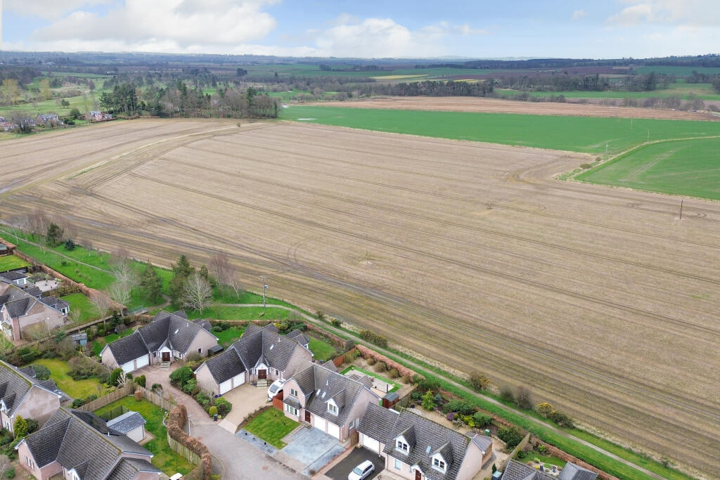 Additional property image - Castle Gardens, Edzell, DD9