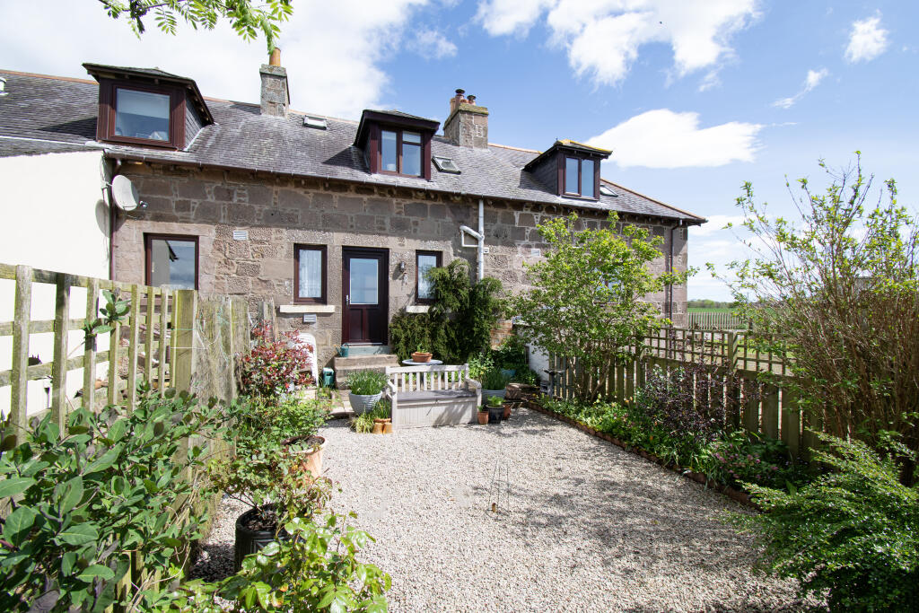 Additional property image - Pittengardner Farm Cottages, Fordoun, AB30