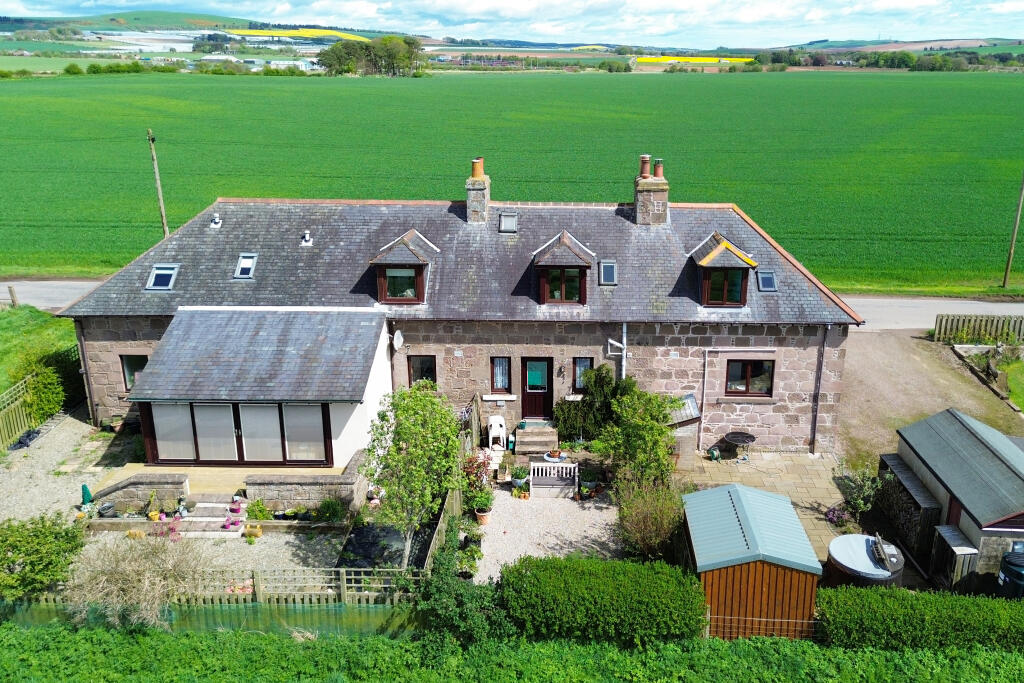 Additional property image - Pittengardner Farm Cottages, Fordoun, AB30