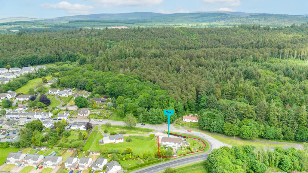 3 bedroom detached bungalow for sale in High Street, Dalbeattie, DG5