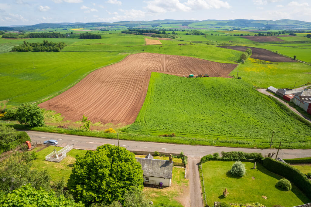 Additional property image - Craigton Of Airlie, Kirriemuir, DD8