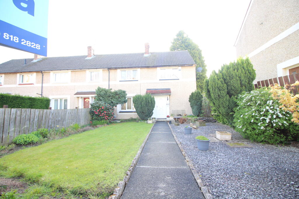 4 bedroom semidetached house for sale in Dorrington Road, Newcastle