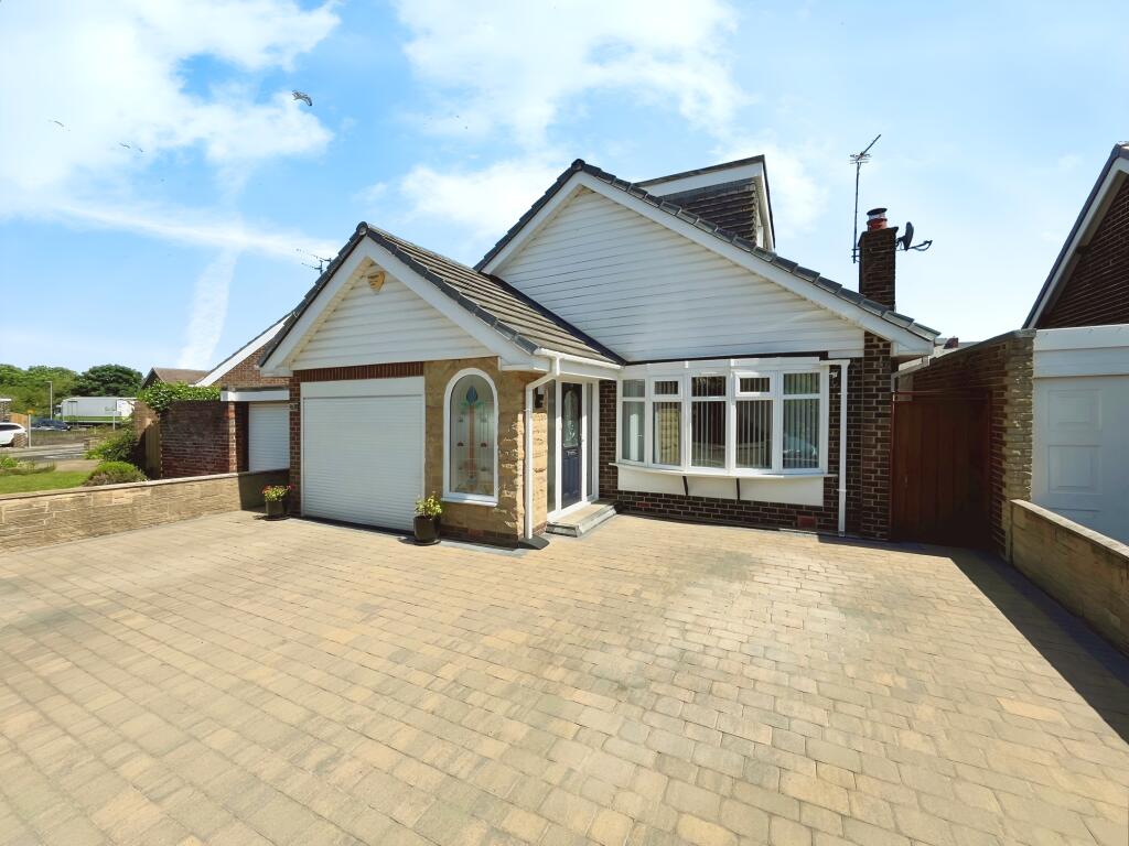 4 bedroom bungalow for sale in Astley Gardens, Whitley Bay, NE26