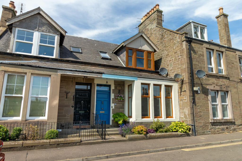 3 bedroom terraced house for sale in Brook Street, Monifieth, Dundee, DD5