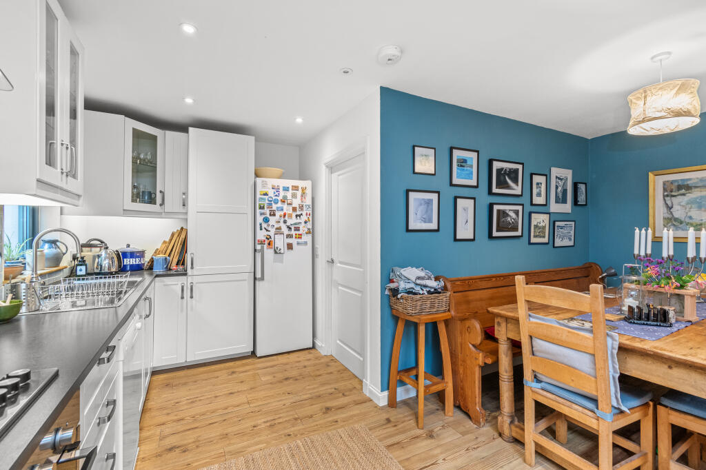 Additional property image - Blackiemuir Avenue, Laurencekirk, AB30
