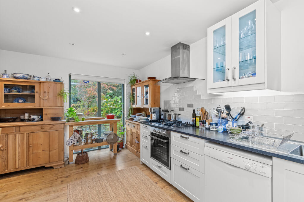 Additional property image - Blackiemuir Avenue, Laurencekirk, AB30