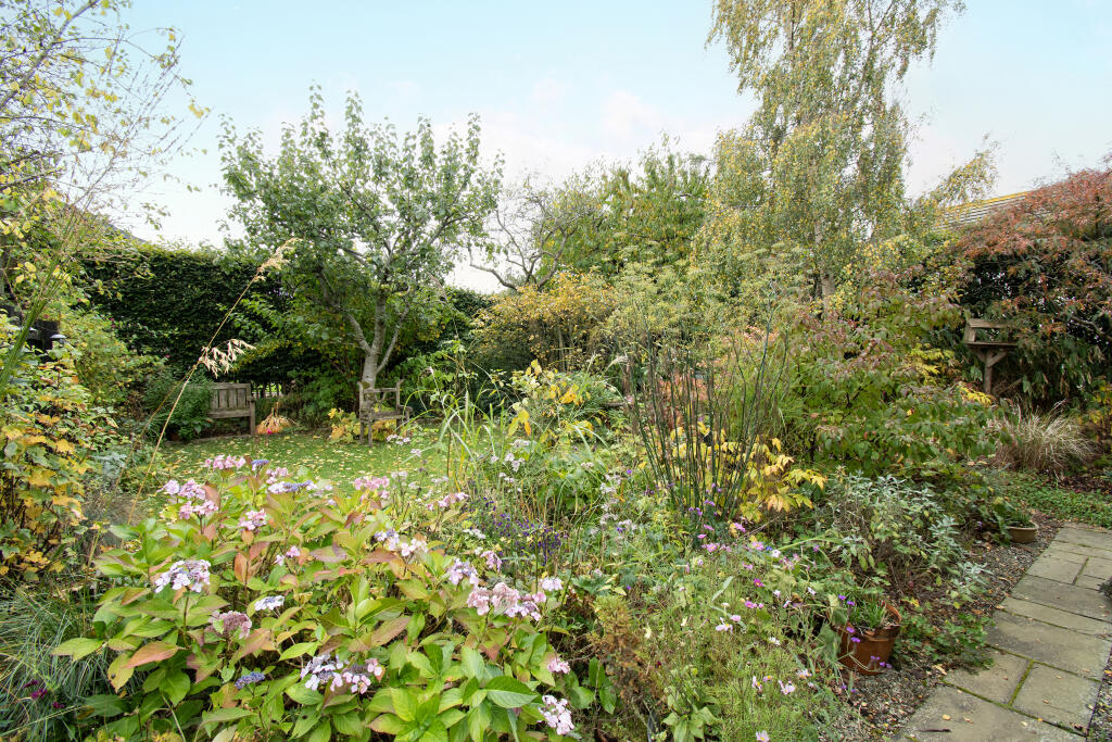 Additional property image - Blackiemuir Avenue, Laurencekirk, AB30