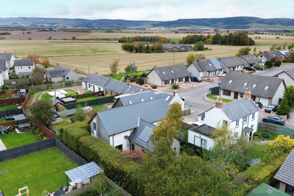 Additional property image - Blackiemuir Avenue, Laurencekirk, AB30