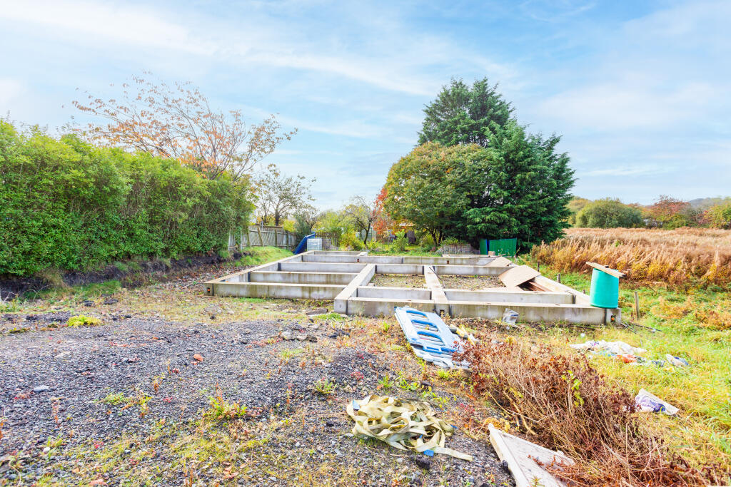 Additional property image - Annan Road, Dumfries, DG1