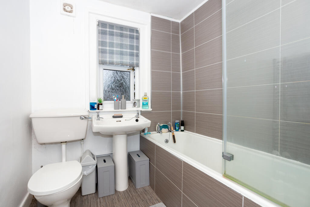 Additional property image - Harcourt Place, Lockerbie, DG11