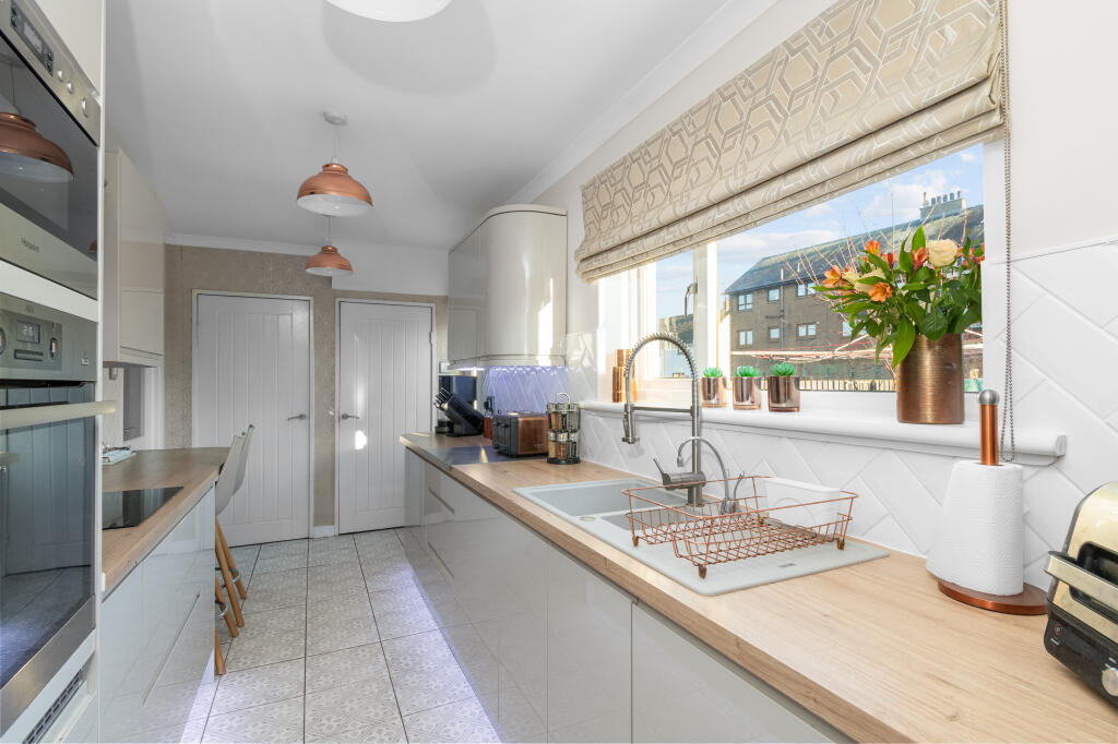 Additional property image - Western Road North, Montrose, DD10