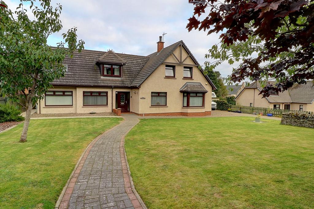 5 bedroom detached house for sale in Manse Road, Montrose, DD10