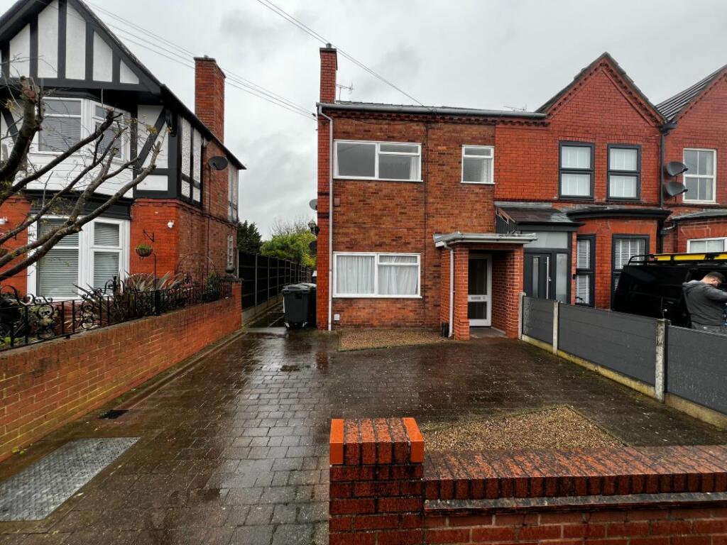 4 bedroom end of terrace house for sale in 5 Blackpole Road, Worcester, WR4 9ST, WR4