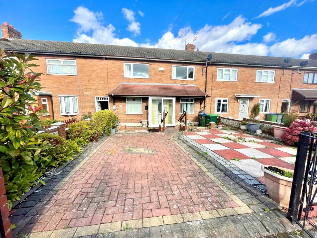3 bedroom terraced house for sale in 45 James Watt Street, West