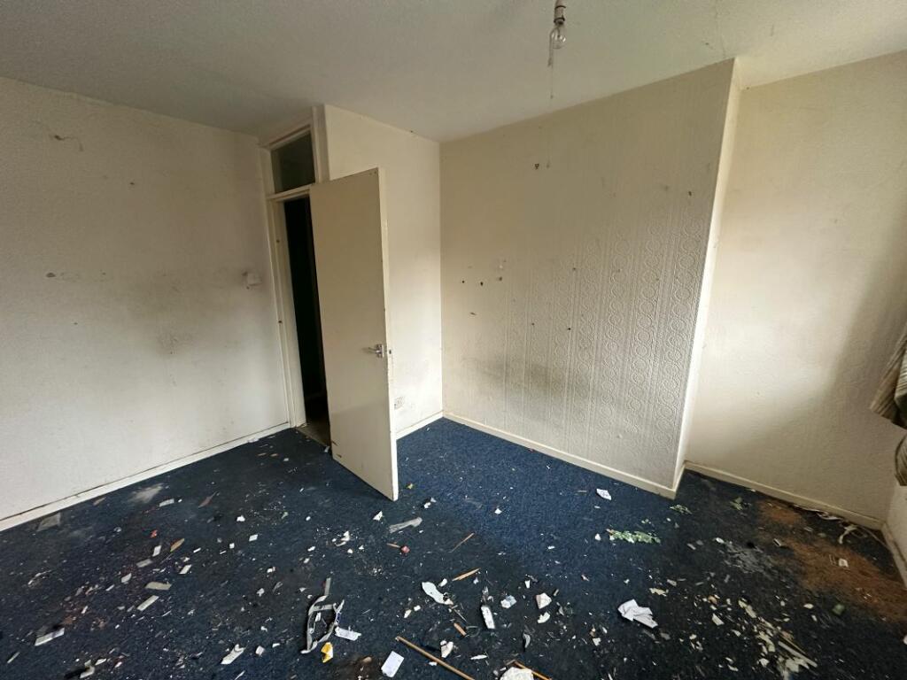 Additional property image - 33 Westcroft Grove, Northfield, Birmingham, B38 8AT