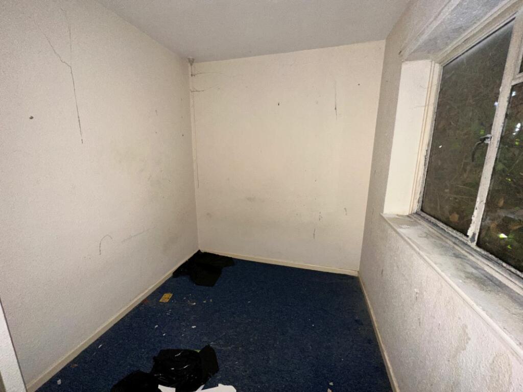 Additional property image - 33 Westcroft Grove, Northfield, Birmingham, B38 8AT