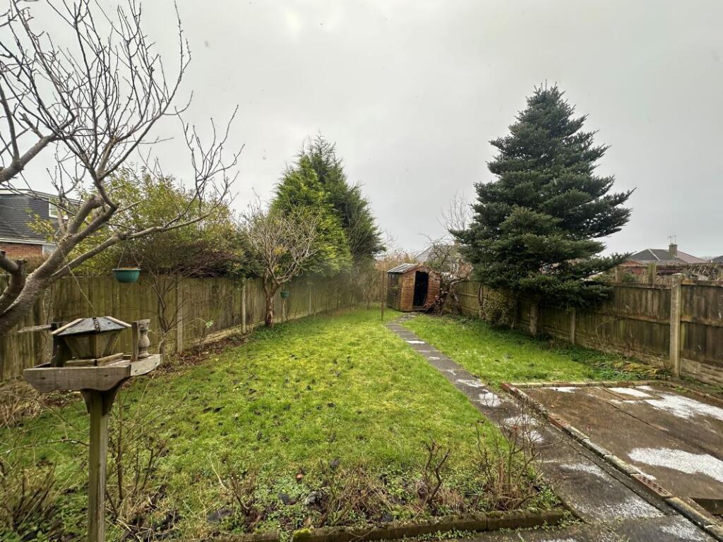 Additional property image - 1 Romsley Close, Rednal, Birmingham, B45 9UX