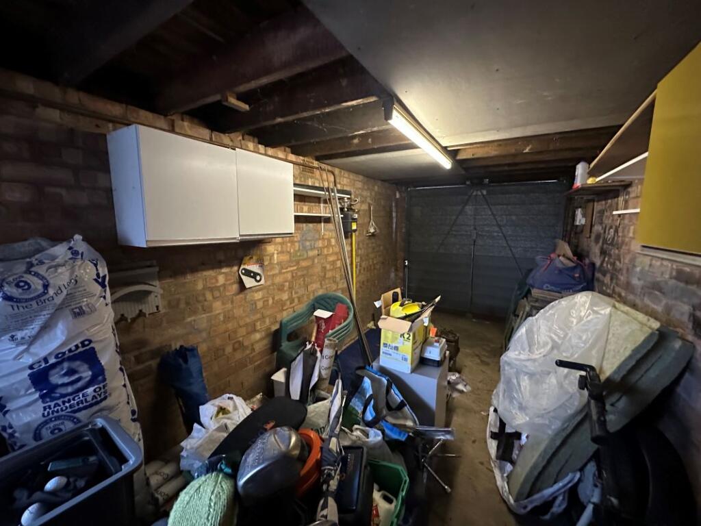 Additional property image - 1 Romsley Close, Rednal, Birmingham, B45 9UX