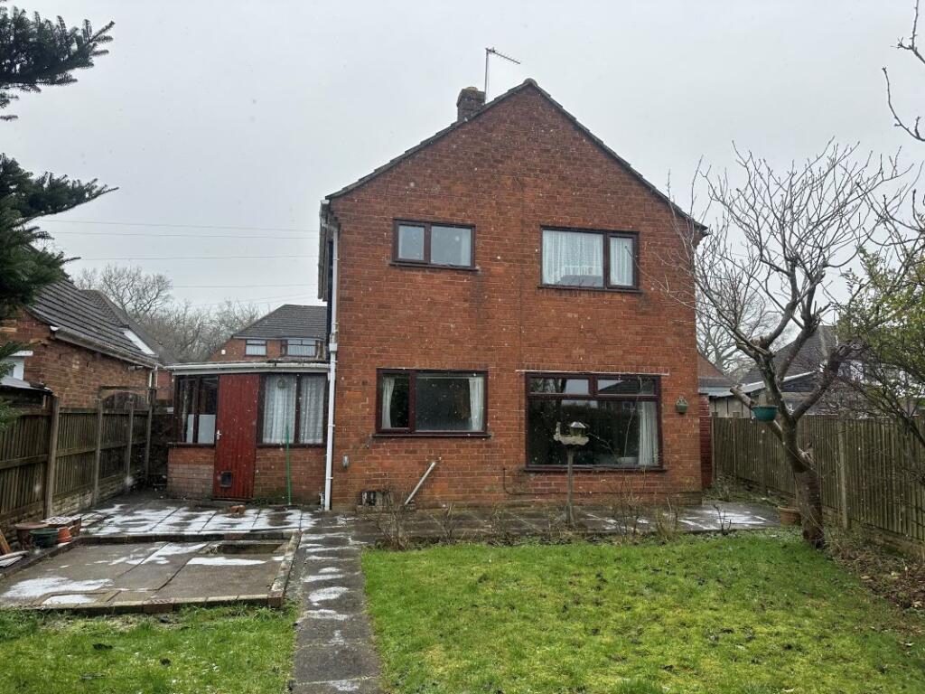 Additional property image - 1 Romsley Close, Rednal, Birmingham, B45 9UX