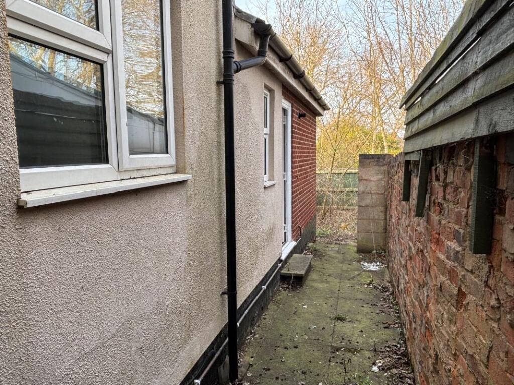 Additional property image - 22 Highbury Road, Smethwick, B66 1QX