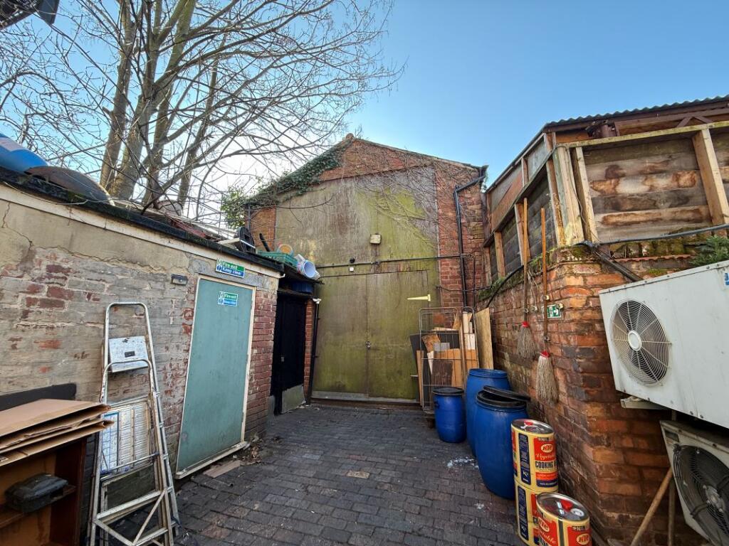Additional property image - 62 Church Street, Tamworth, Staffordshire, B79 7DF
