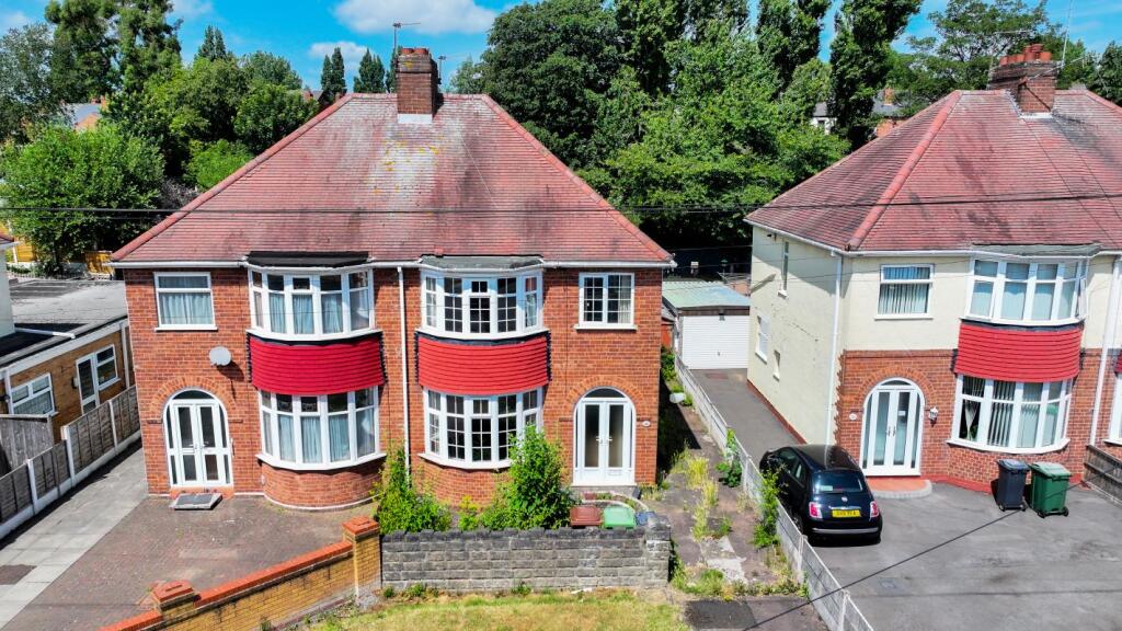 Main image of property: 34 Victory Avenue, Wednesbury, WS10 7RR