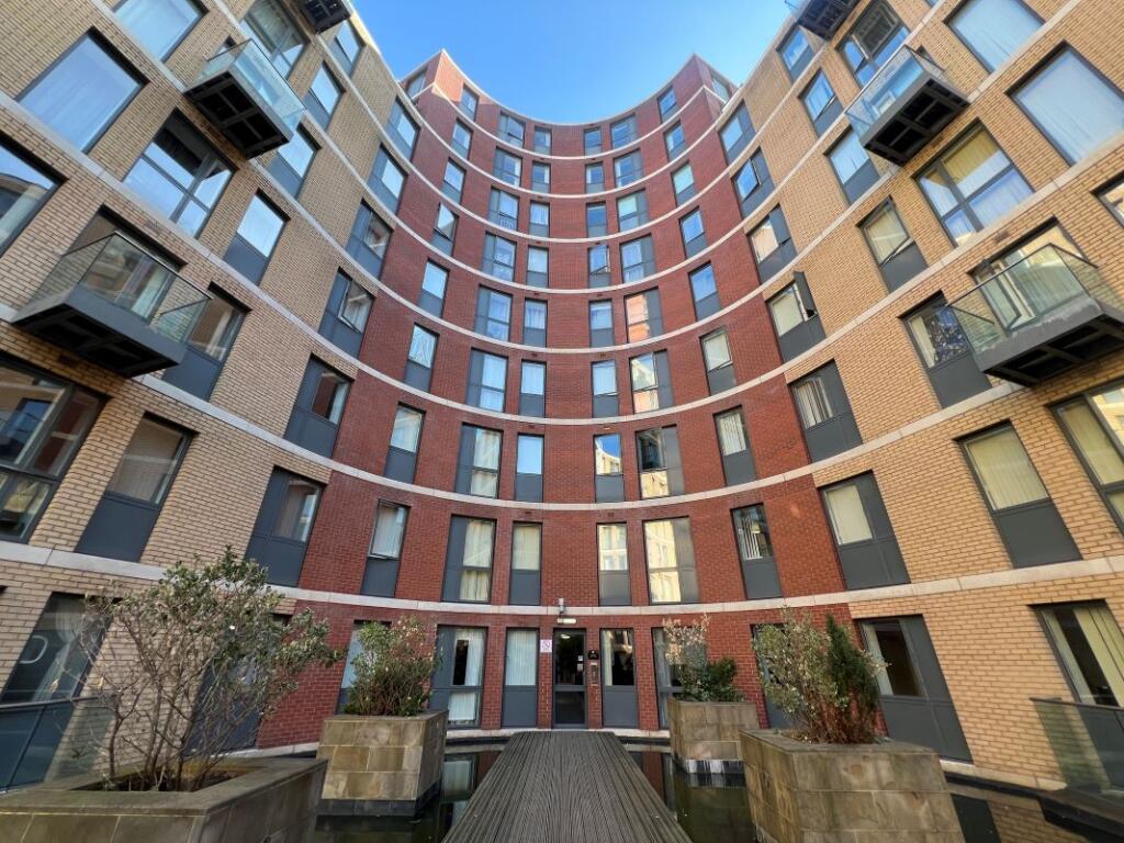 Main image of property: Apartment 64, 41 i-Land Essex Street, Birmingham, B5 4TT