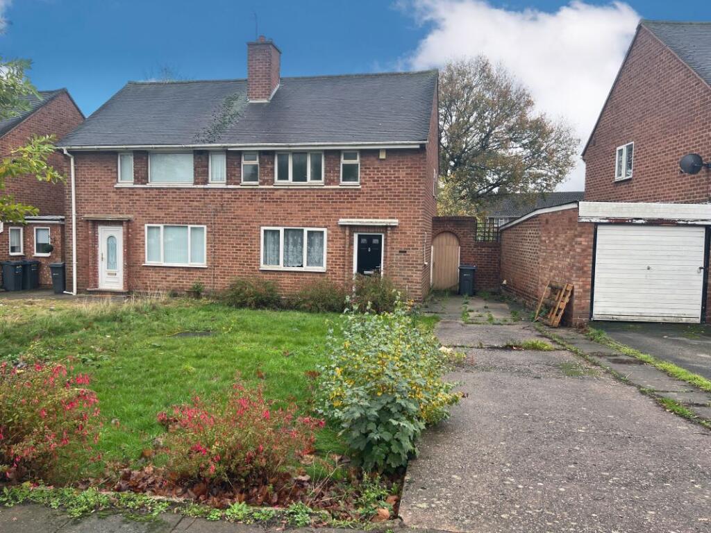 Main image of property: 116 Brownfield Road, Shard End, Birmingham, B34 7HX