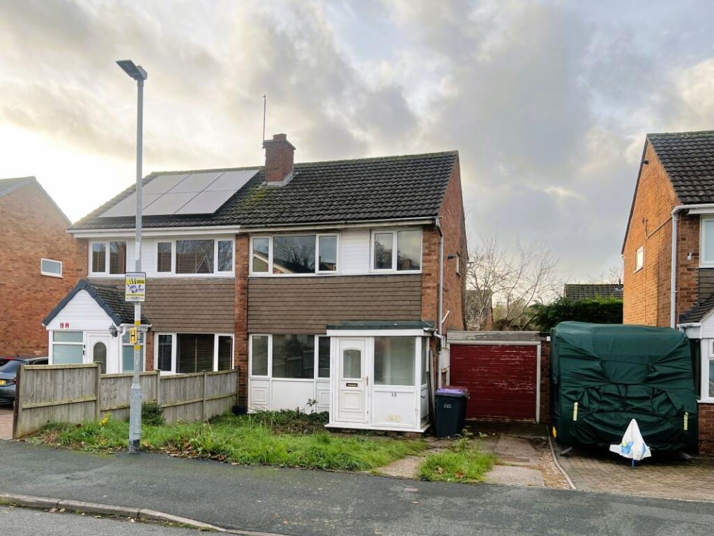 Main image of property: 15 Shakespeare Way, Telford, Shropshire, TF7 4JX