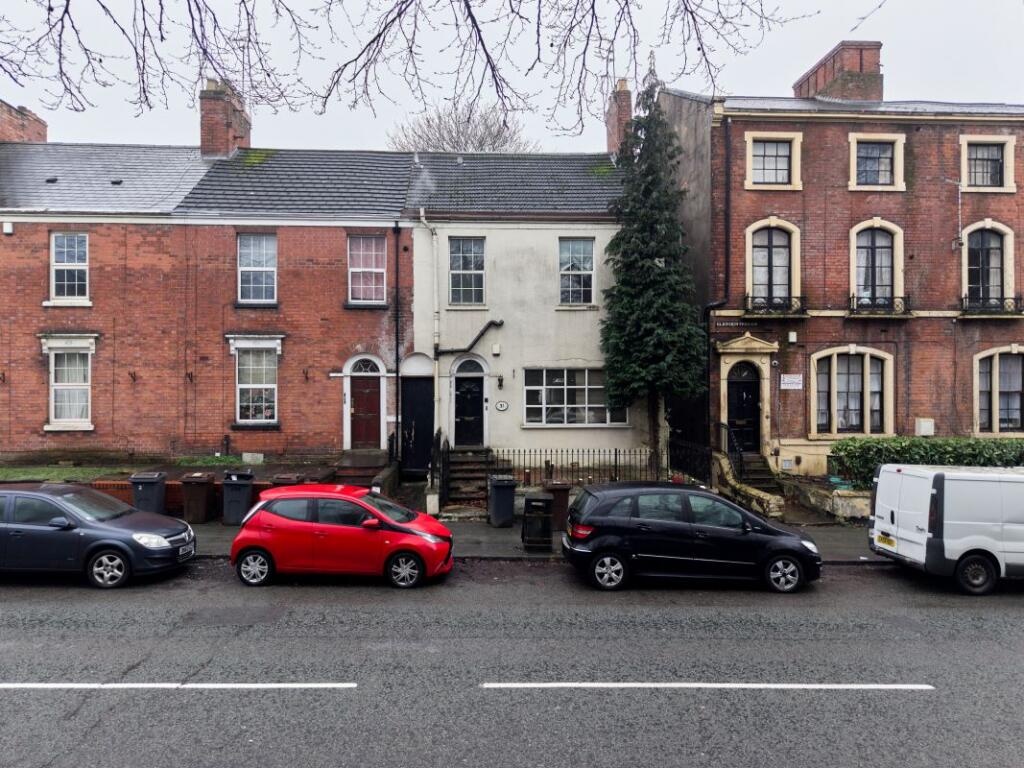 Main image of property: 31 Tettenhall Road, Wolverhampton, WV3 9NB