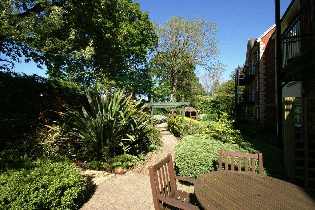 1 bedroom apartment for sale in Silver Street, Nailsea, North Somerset