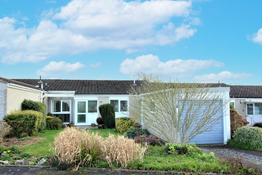 3 bedroom bungalow for sale in Clarken Close, Nailsea, North Somerset, BS48