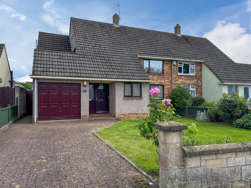 3 bedroom semidetached house for sale in Sunnymede Road, Nailsea