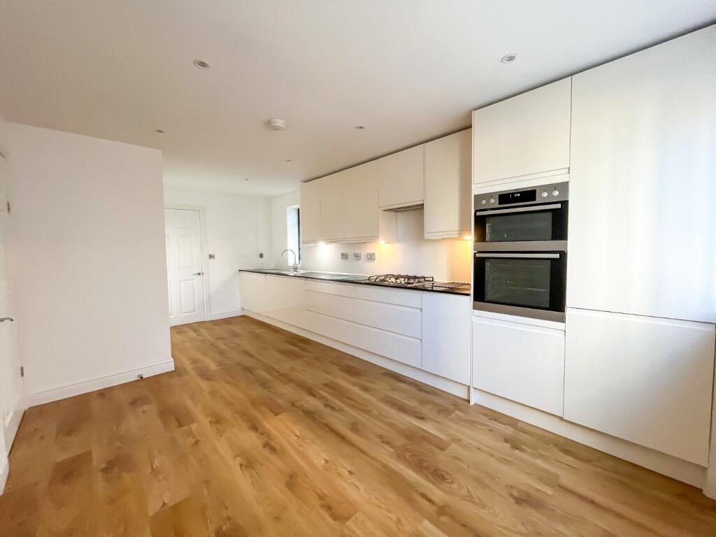 Additional property image - Bucklands Grove, Nailsea, North Somerset, BS48