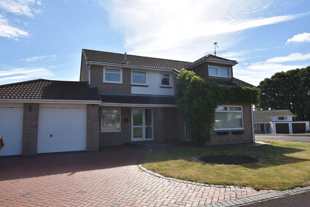 Main image of property: Shipham Close, Nailsea, Bristol, Somerset, BS48