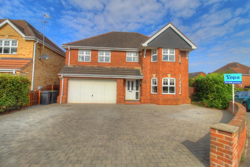 4 bedroom detached house for sale in Parker Gardens, Nottingham, NG9