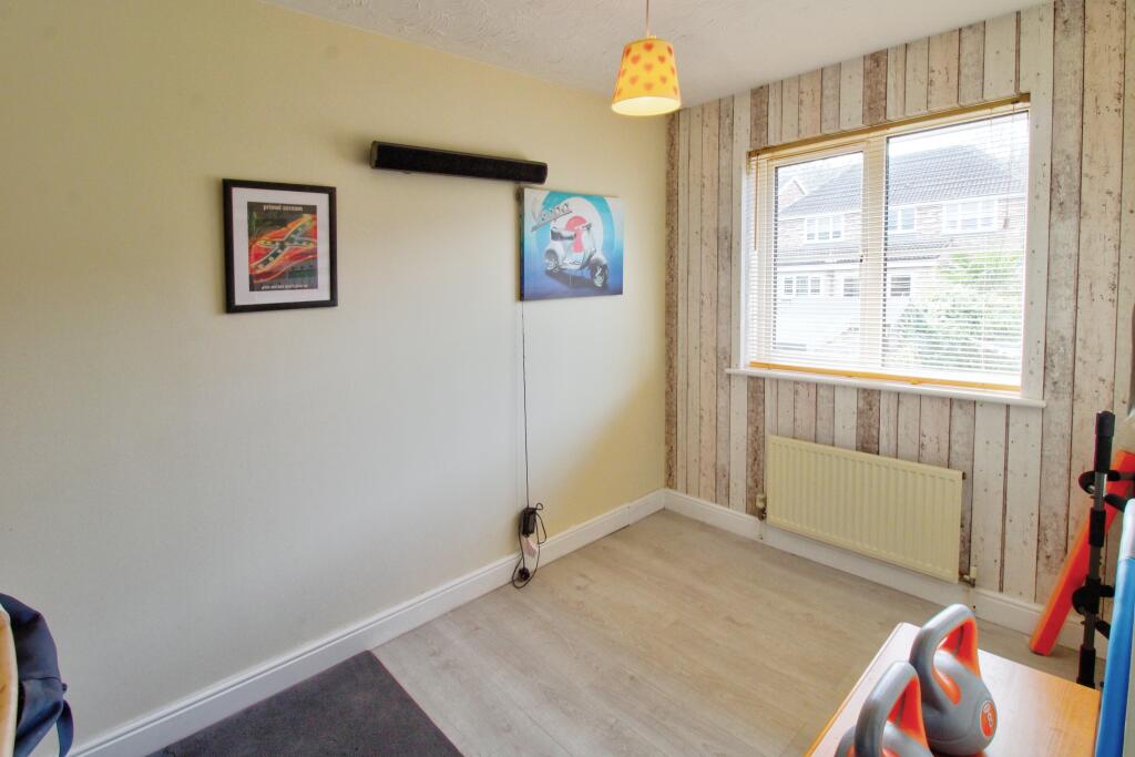 4 bedroom detached house for sale in Far Golden Smithies, Mexborough, S64