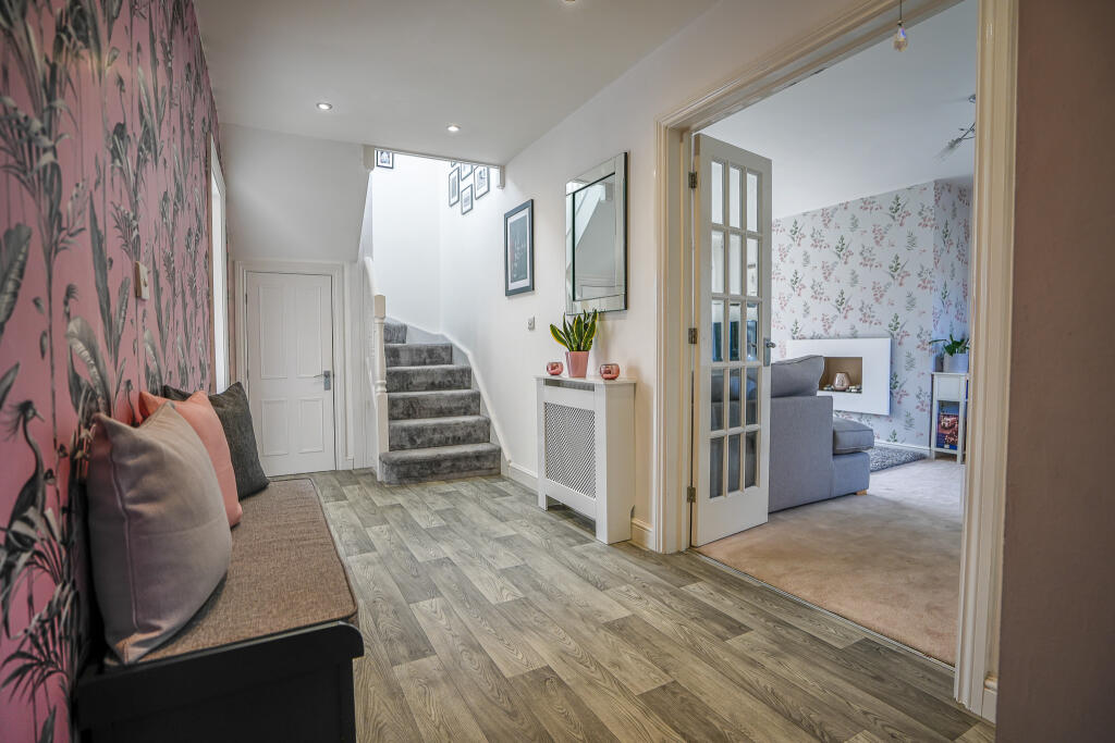 4 bedroom detached house for sale in Private Lane, NormanbybySpital, LN8