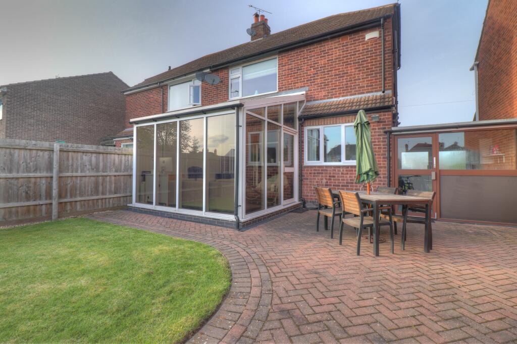 3 bedroom semidetached house for sale in Colby Road, Thurmaston