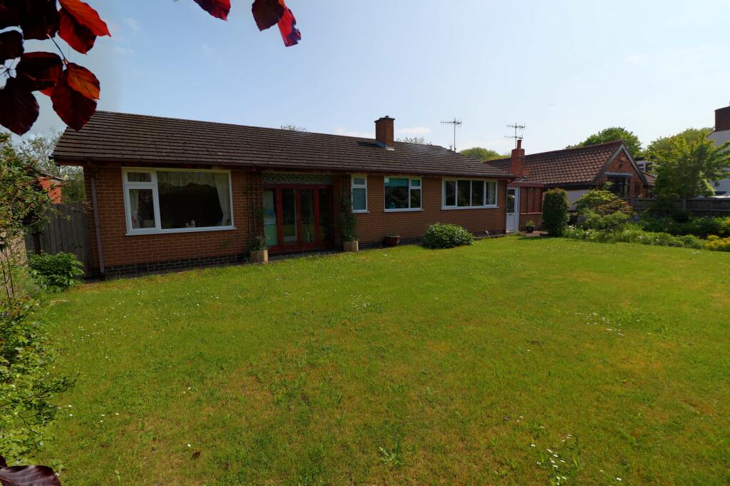 3 bedroom bungalow for sale in Awsworth Lane, Nottingham, NG16