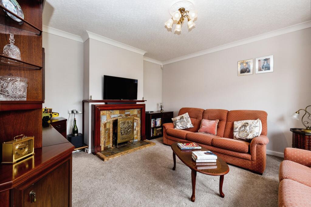 4 bedroom detached house for sale in Boultham Park Road, Lincoln, LN6