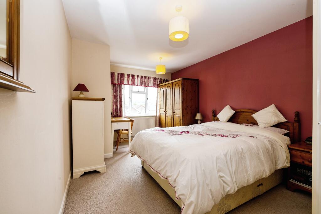 4 bedroom detached house for sale in Boultham Park Road, Lincoln, LN6