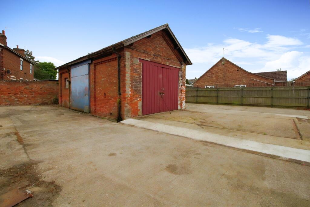 4 bedroom detached house for sale in Station Road, Keyingham, Hull, HU12