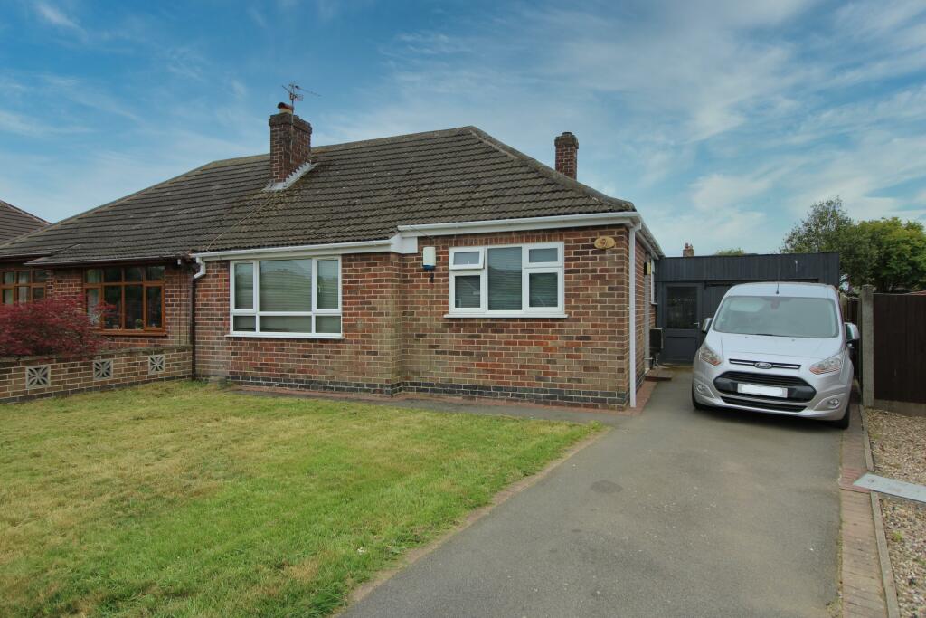 2 bedroom semidetached bungalow for sale in Hilary Crescent, Whitwick