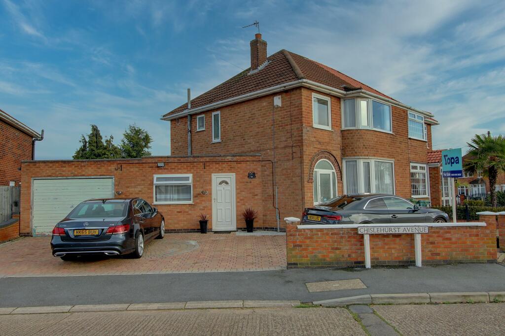3 bedroom semidetached house for sale in Chislehurst Avenue, Leicester
