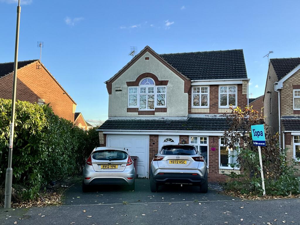 4 bedroom detached house for sale in Rangewood Road, South Normanton