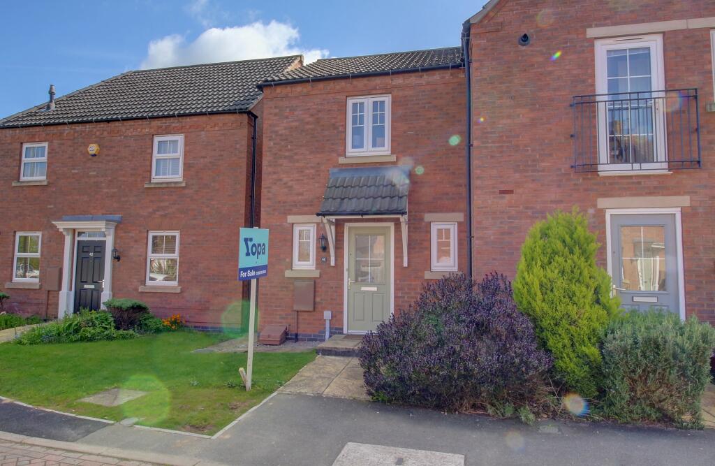 2 bedroom semidetached house for sale in Marmion Close, Market