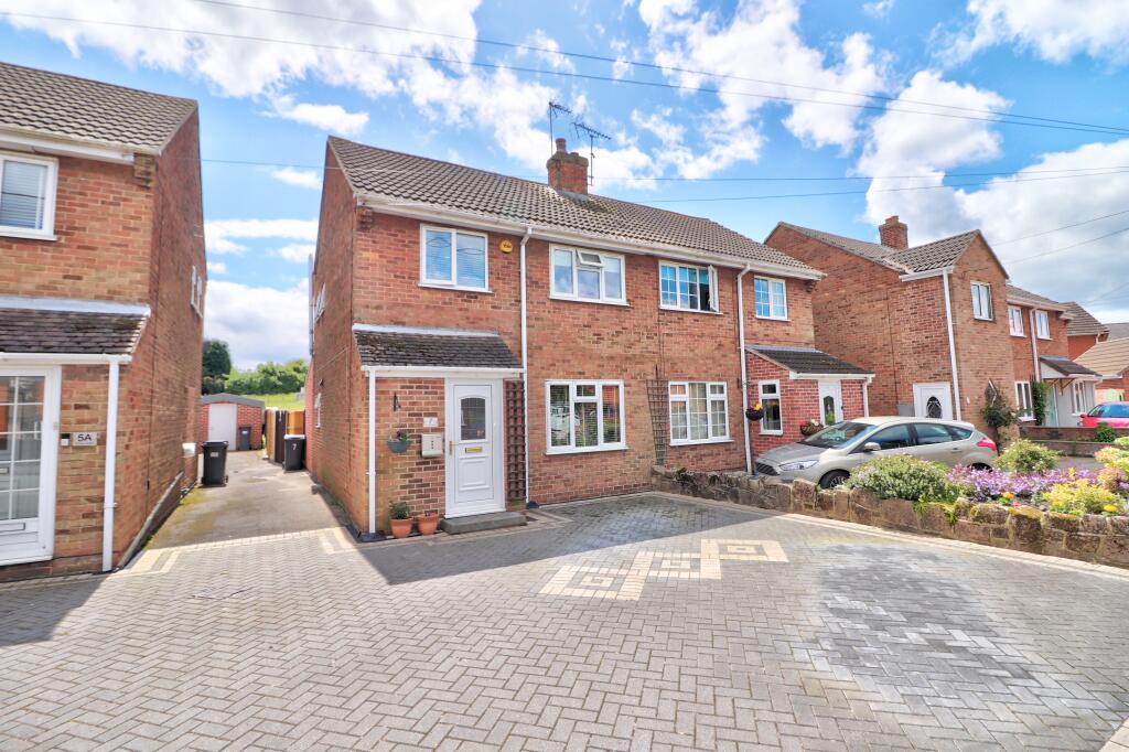 3 bedroom semidetached house for sale in School Street, Oakthorpe, DE12